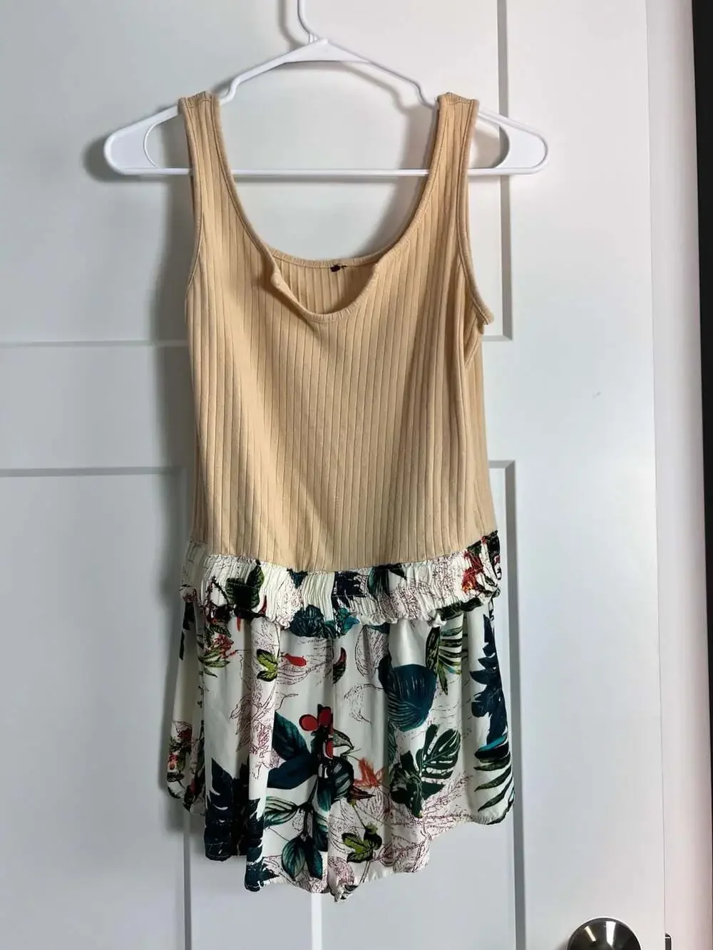 SHEIN VCAY Sleeveless Tropical Floral Print Tank Romper with Paper Bag Waist